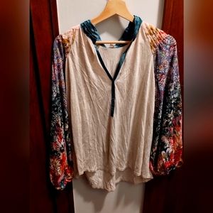 Anthropologie | TINY | Floral Sleeve Top with Green Collar | Size 1x